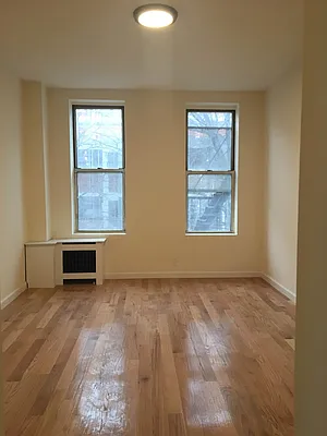 Rented by Asimina Perikleous, LREB | media 8