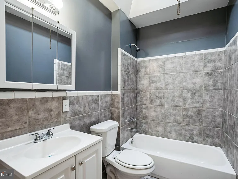 6905 Forrest Ave — Photo 16