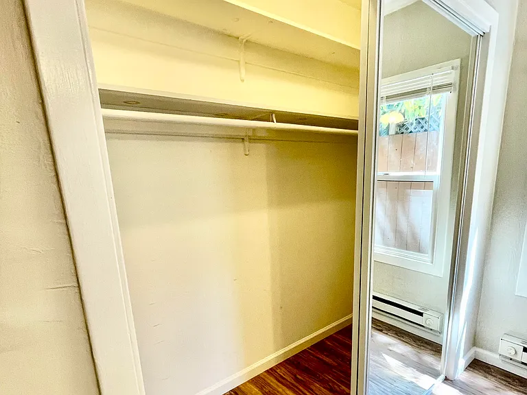 1095 Morris Ct — Photo 10