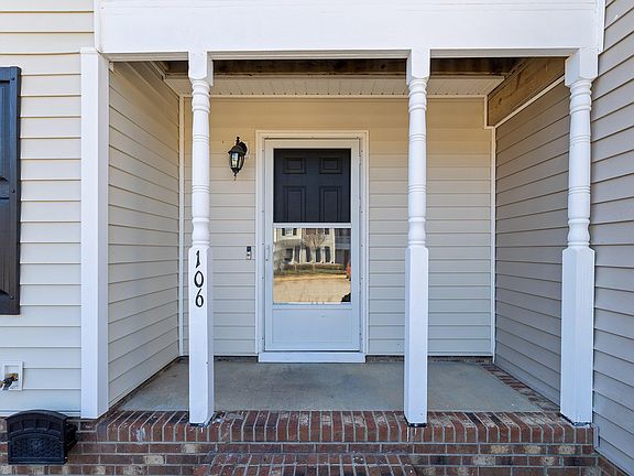 2nd image of 106 Gatwick Ct