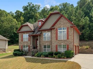 2070 Hickory Ln, Fultondale, AL 35068