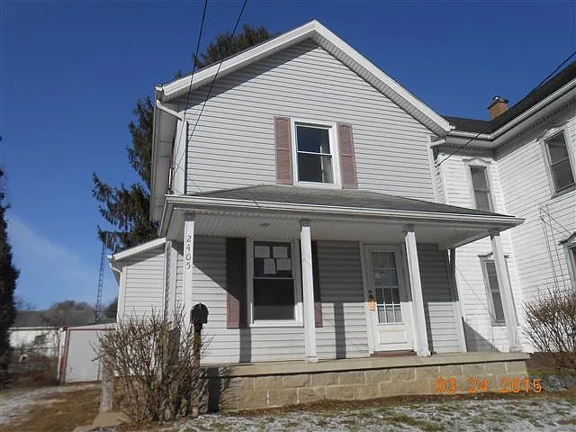 2405 Fletcher Ave NE photo 1