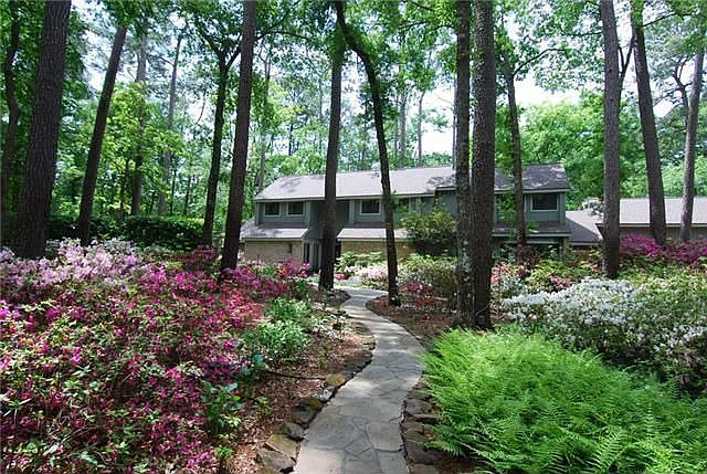 1st image of 2402 Oakbank Dr