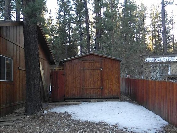 5th image of 344 E Big Bear Blvd
