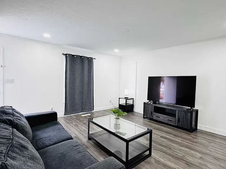 1602 Legion St #3 — Photo 8