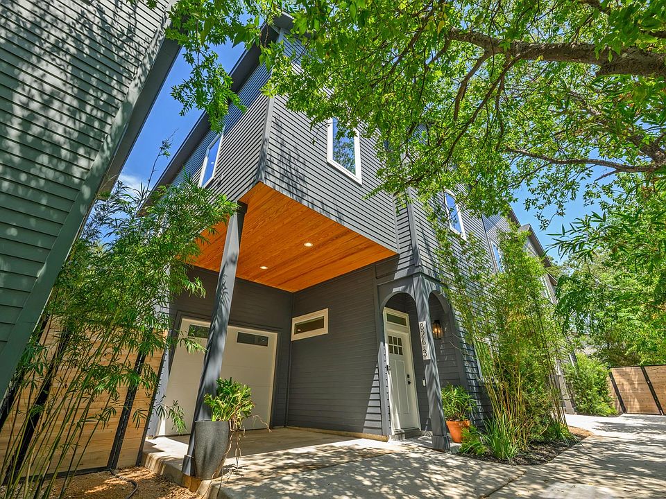1st image of 826 Morrow St Unit 3