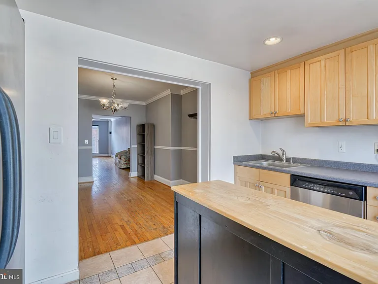 119 S Bouldin St — Photo 12