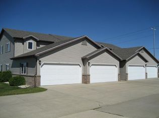 710 20th St APT 1, Prairie Du Sac, WI 53578