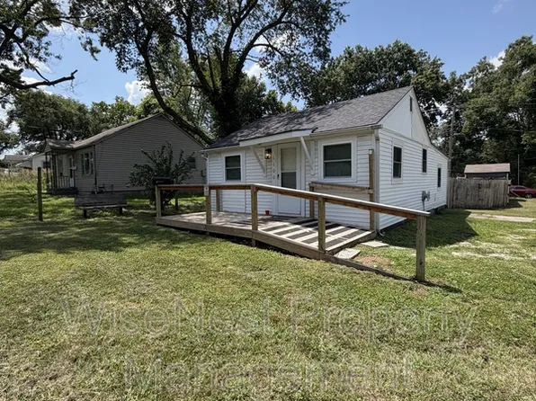 1100 S Savage St, Independence, MO 64050