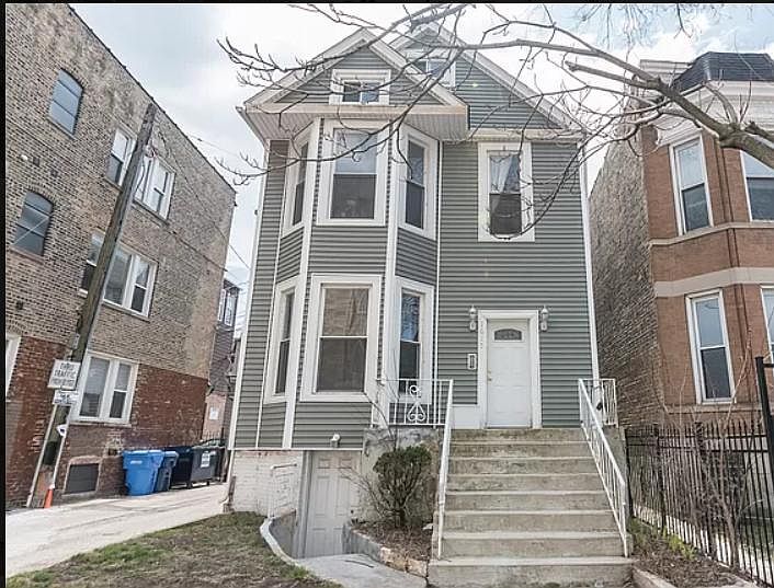 1st image of 1615 W Foster Ave #G