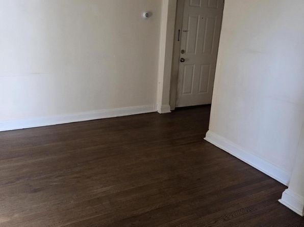 605 Broadway #2