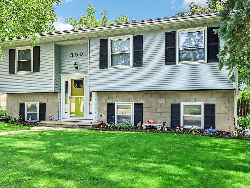 300 Greentree Lane, Beaver Dam, WI 53916 | MLS #1980234 | Zillow