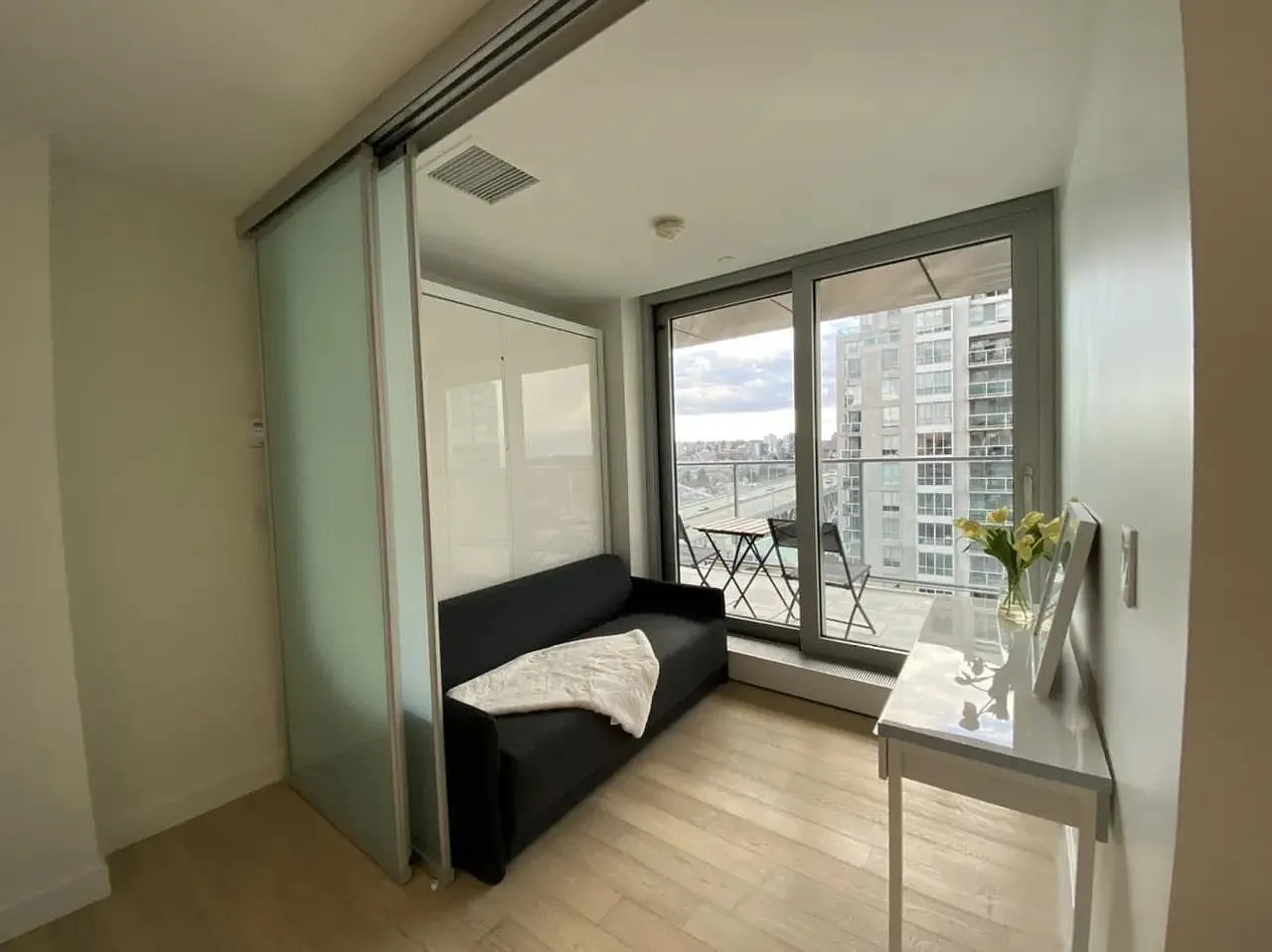 1 bed, 360 sqft, $2,200 — Photo 3