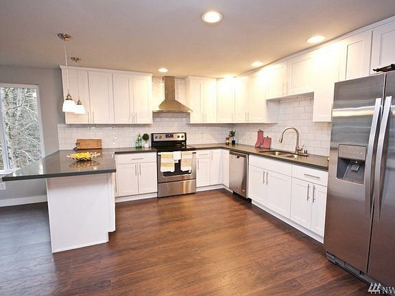 4th image of 4625 S 168th St