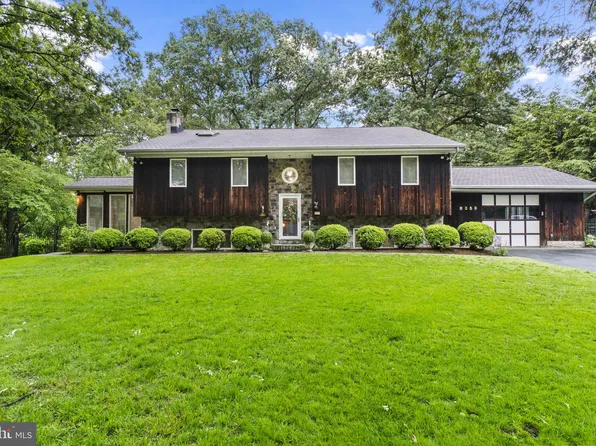 8359 Elm Rd, Millersville, MD 21108
