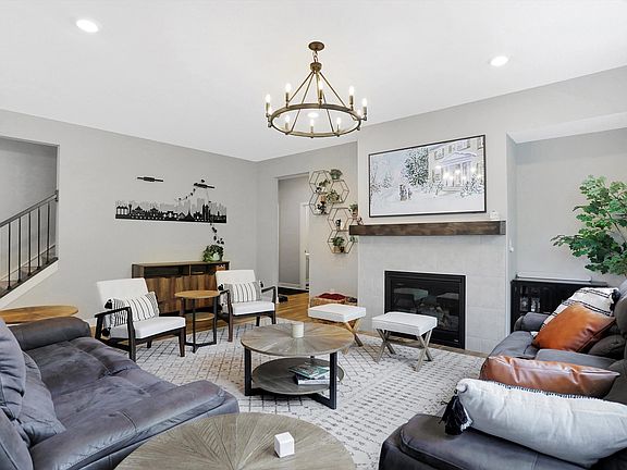 4th image of 17448 Cavalcade Cir