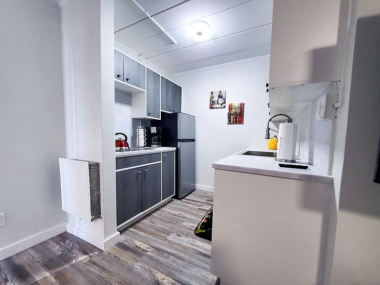 Shorewood Apartments — Photo 54
