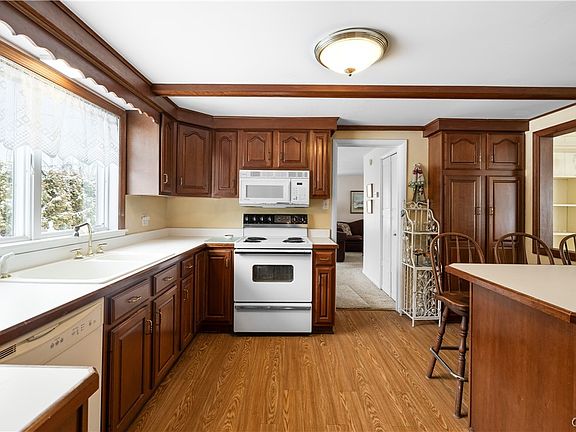 4th image of 34 Cambridge Rd