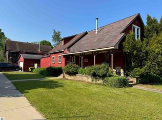 303 W 9th St, Traverse City, MI 49684
