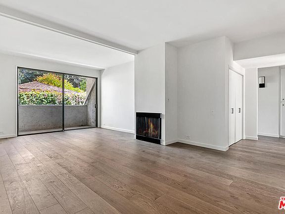 4th image of 1029 Via De La Paz Unit 129