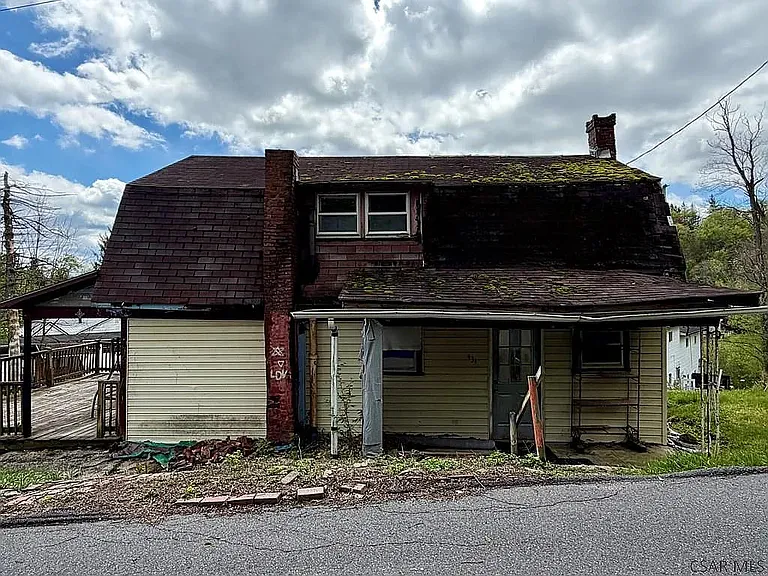 431 Finch St — Photo 11
