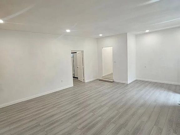 2nd image of 15336 Bellflower Blvd