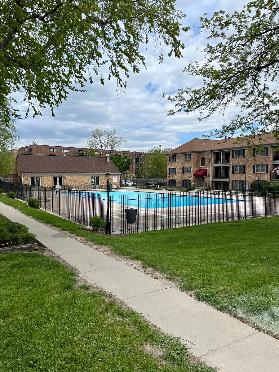 Building Photo - 1728 Fayette Walk #M