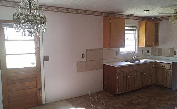 5th image of 20700 Vernetta Ln