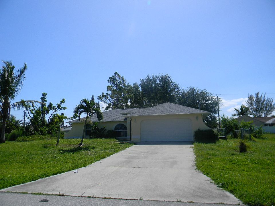 1st image of 4121 SW 14th Pl