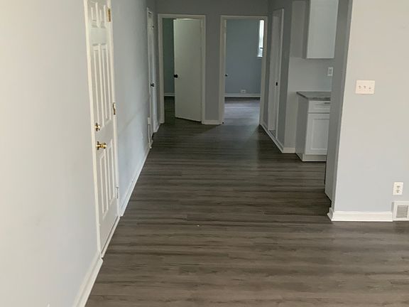 2nd image of 629 Princeton Ave Floor 1