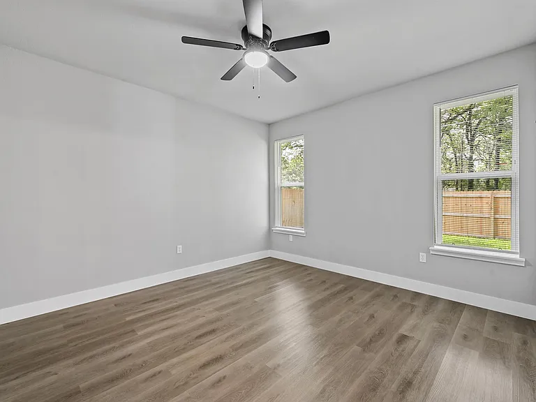 6147 Shawnee Dr — Photo 12