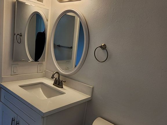 4th image of 11087 Clairemont Mesa Blvd