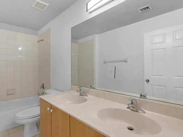 12471 SW 42nd St — Photo 15
