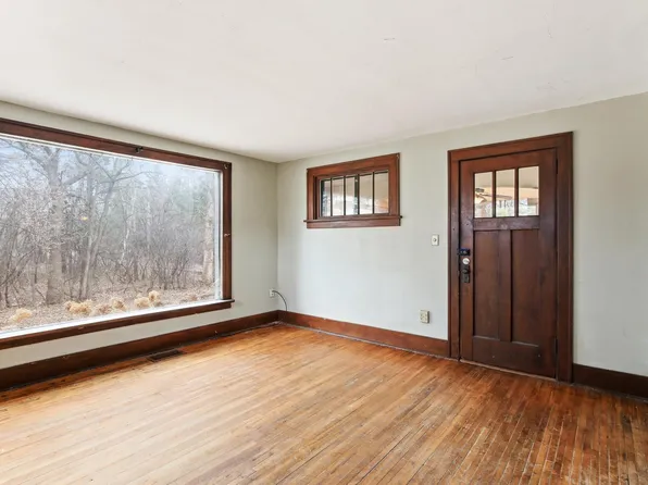 285 N Old Crystal Bay Rd, Long Lake, MN 55356