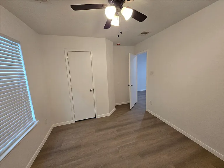 427 Remington Heights Dr — Photo 4