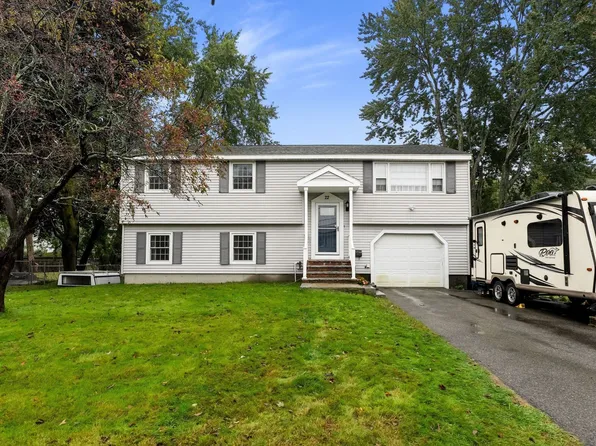 22 Crestshire Dr, Lawrence, MA 01843