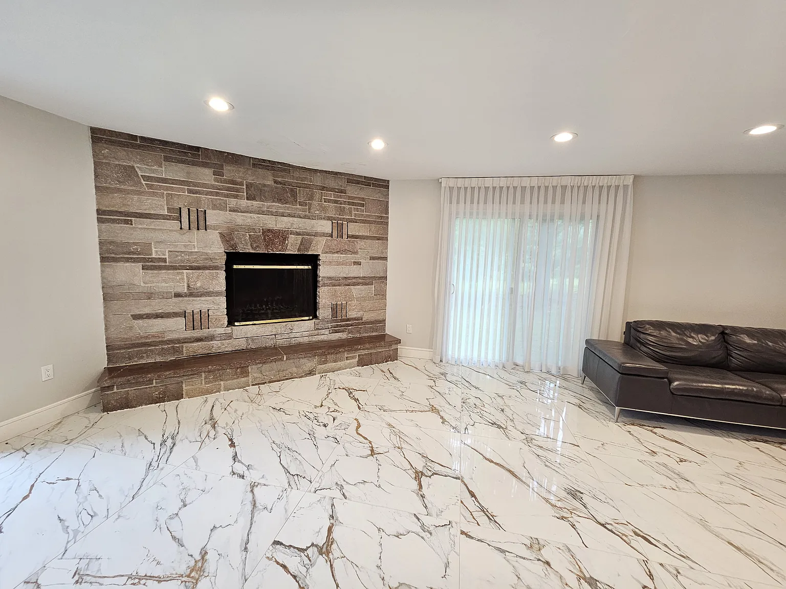 17 Oak Concourse — Photo 4