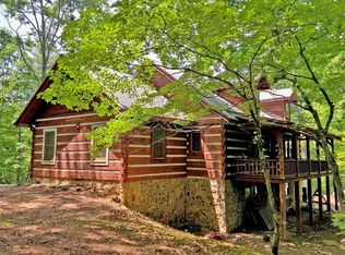 802 Pine Knot Dr, Cleveland, GA 30528