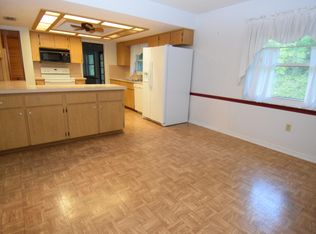 9305 SW 202nd Avenue Rd, Dunnellon, FL 34431