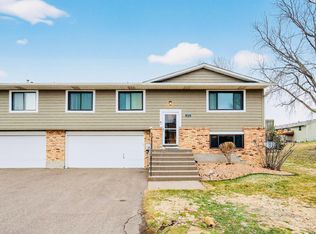 1272 Ferndale St N, Maplewood, MN 55119
