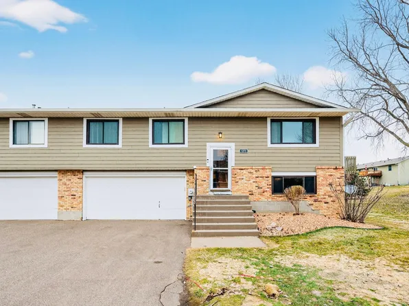 1272 Ferndale St N, Maplewood, MN 55119