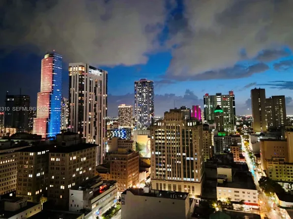 50 Biscayne Blvd #2501, Miami, FL 33131