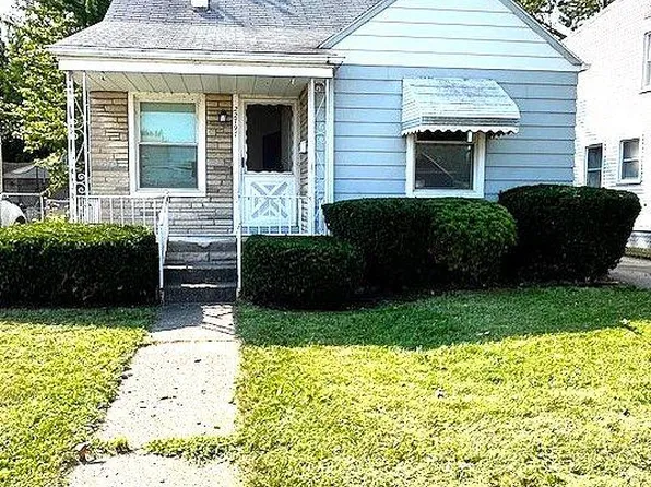 22797 Normandy Ave, Eastpointe, MI 48021