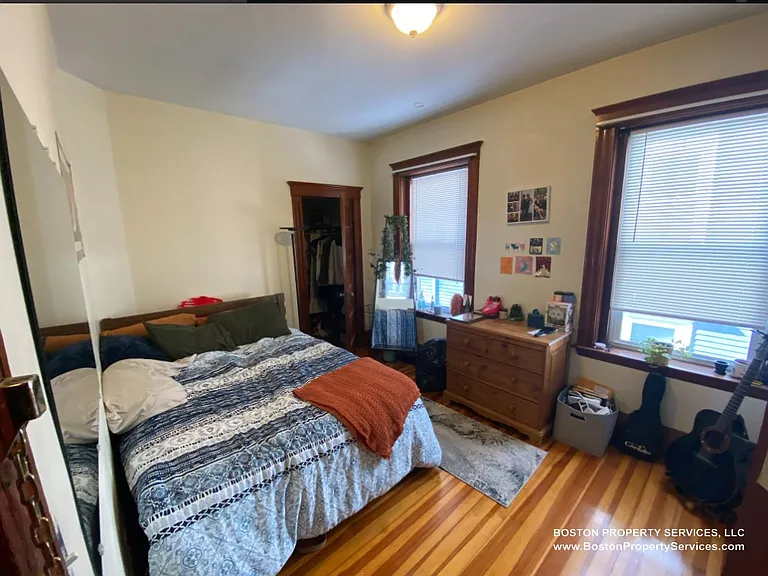 7 Hillside St #2 — Photo 2
