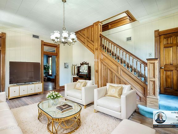 5th image of 602 E Liberty Ave