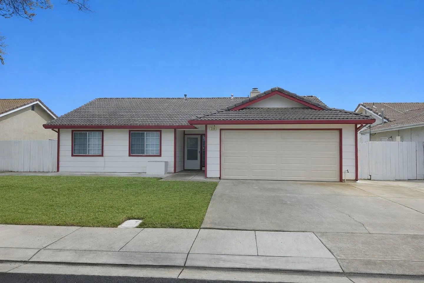209 Goldrun Dr photo 1