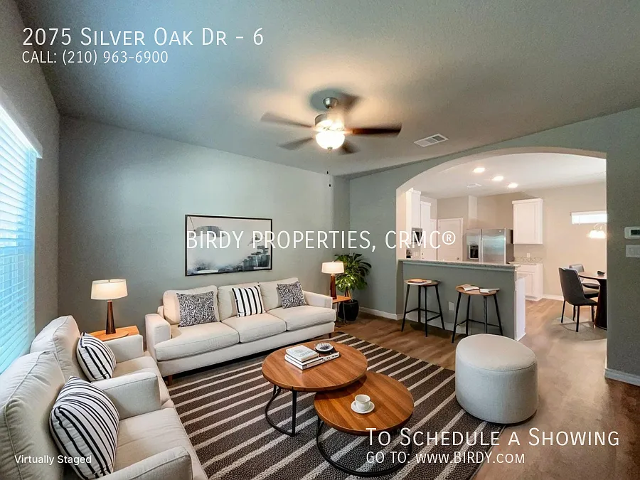 Charming 3-Bed, 2.5-Bath Condo in Northeast San Antonio Near Charter Schools! — Photo 2
