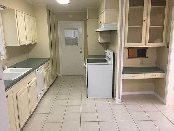 5th image of 120 Montclair Dr