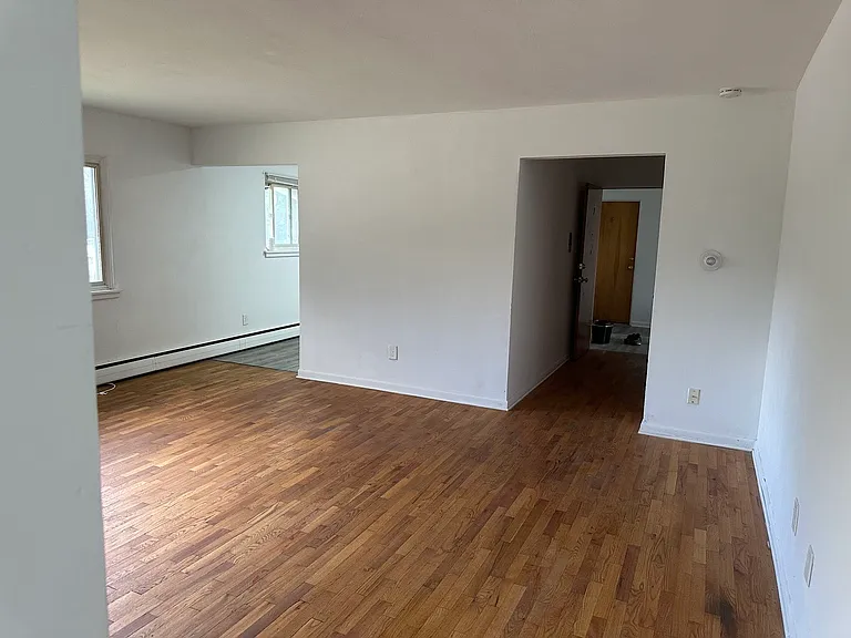 730 Edgemont Blvd #7 — Photo 2