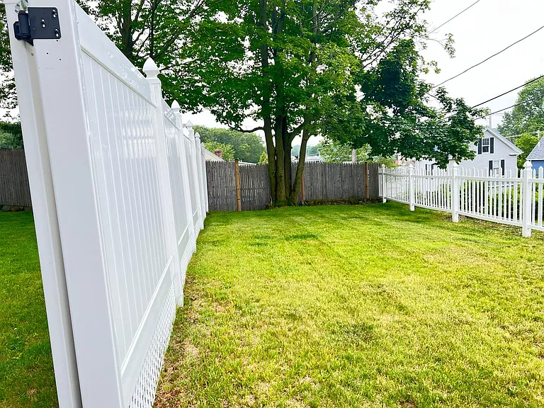 7 Robinson St — Photo 23